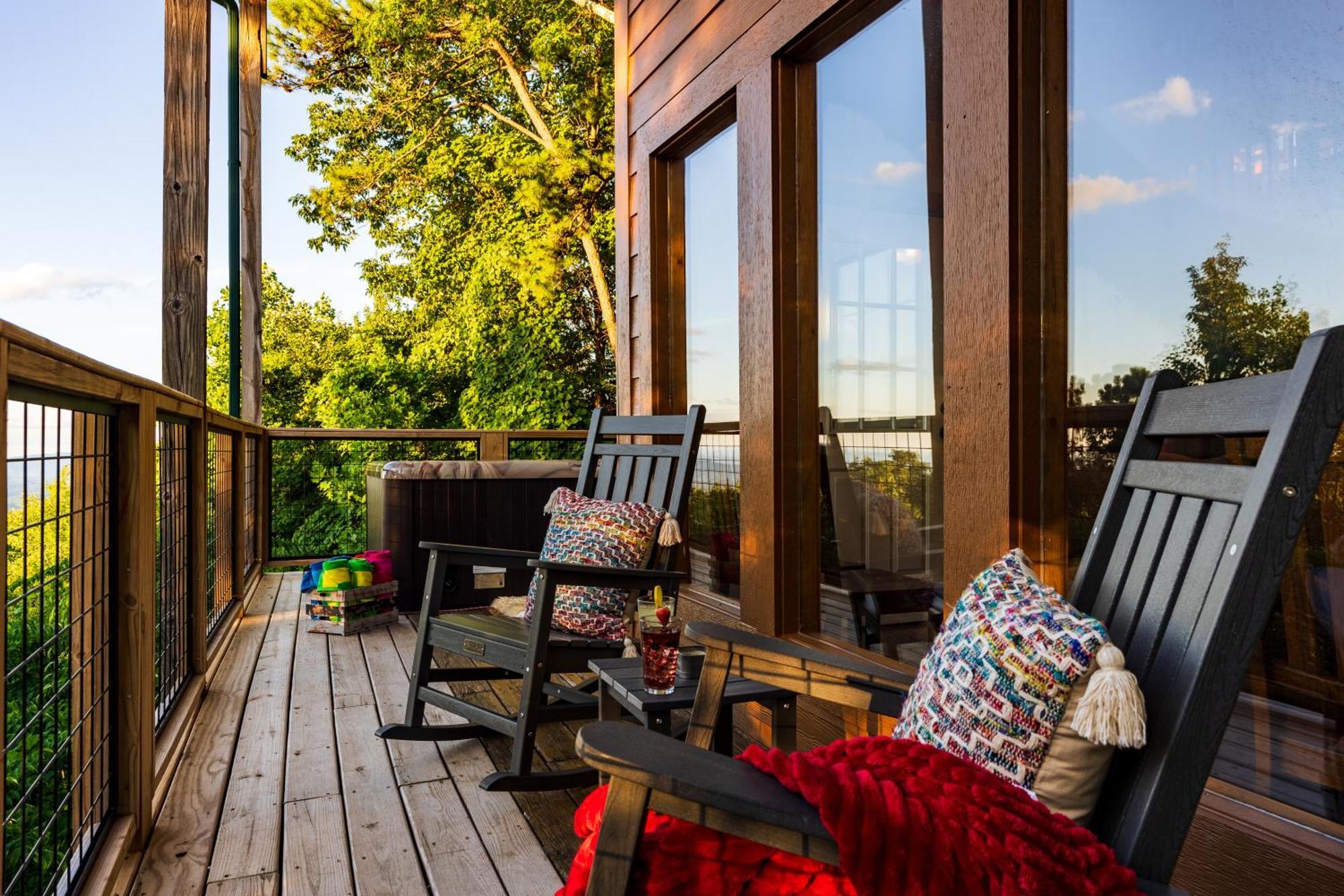 Вилла Elevista - Quaint&Private-Views-Hottub-Pooltable-Bears-3 Clubhouse Pools Гатлинбург Экстерьер фото
